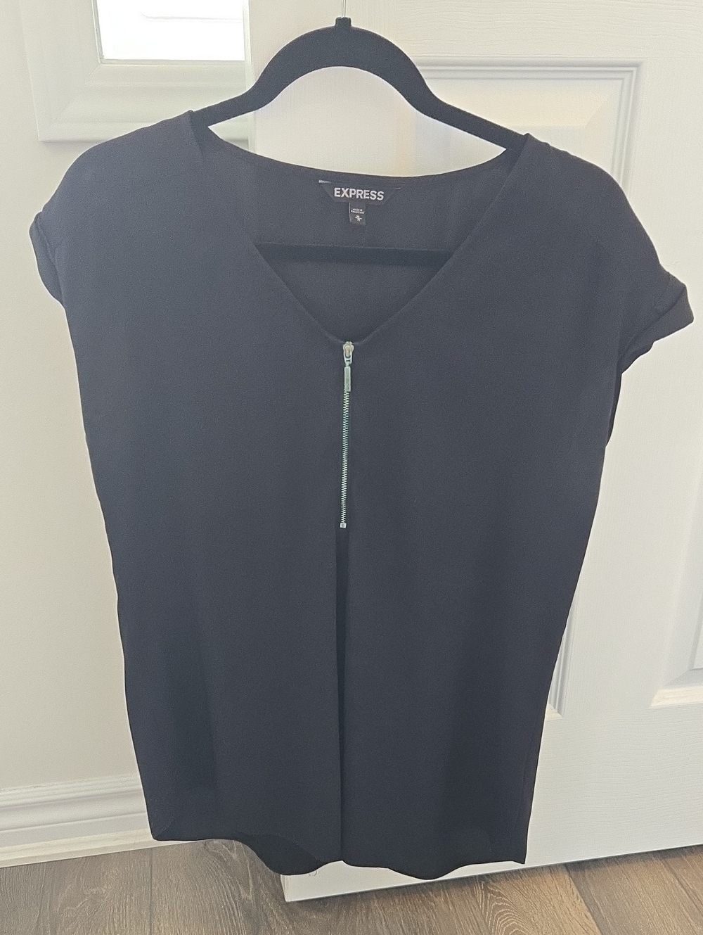 Express Black V-Neck Short-Sleeve Top with Front Zip